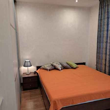 Andyshaun Service Appartments Рига Экстерьер фото